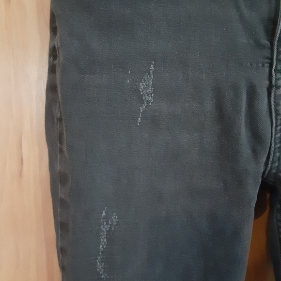 Free People Distressed Jeans - Picture 6 of 7